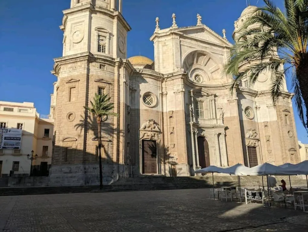 Апартаменты Plaza San Juan De Dios Кадис